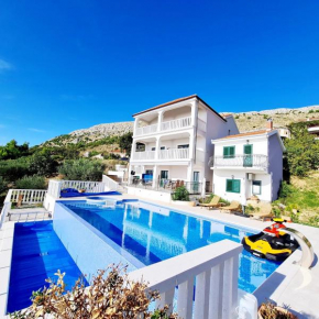 Family friendly apartments with a swimming pool Podstrana, Split - 23526